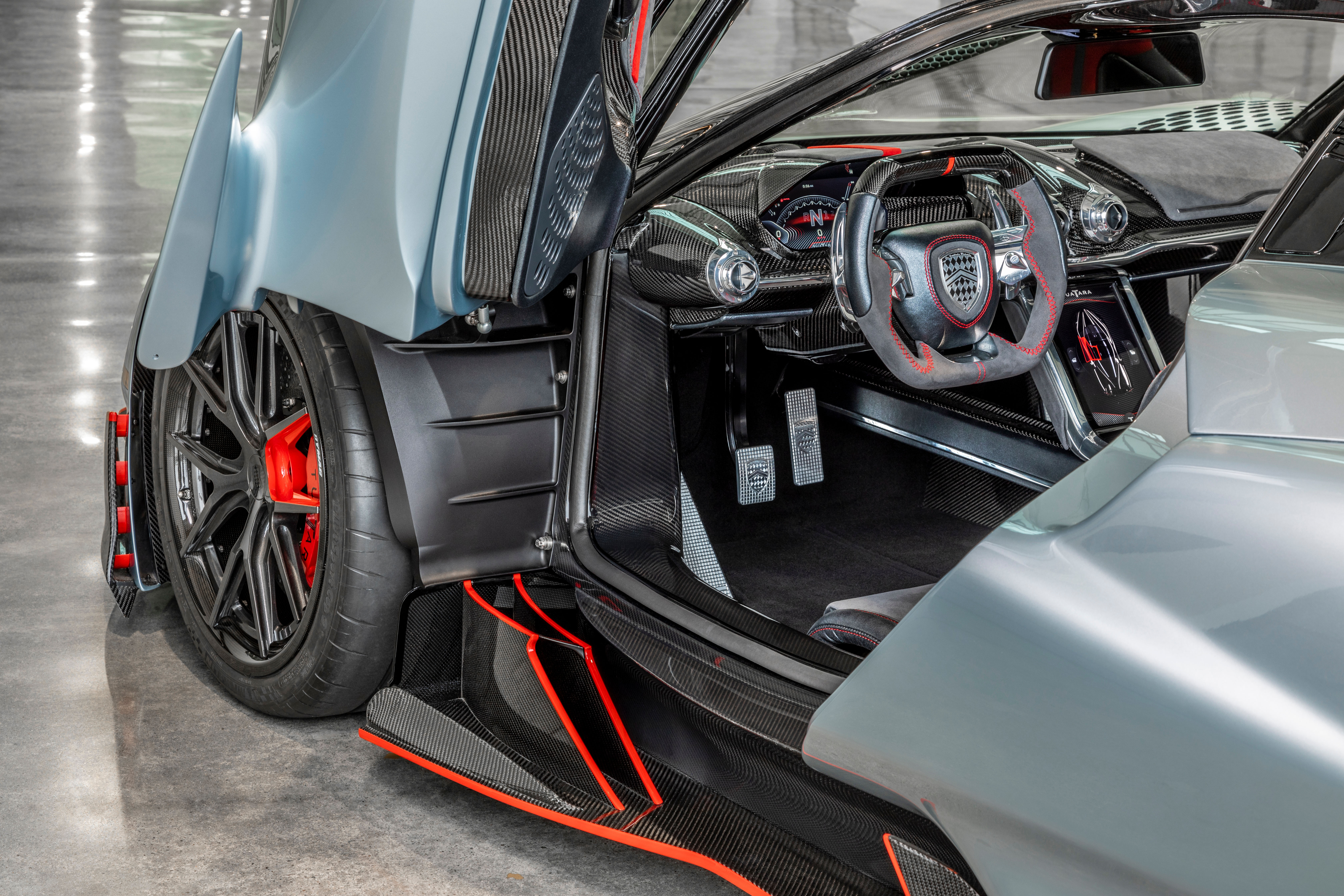 Strahan - Striker 3 - 2024